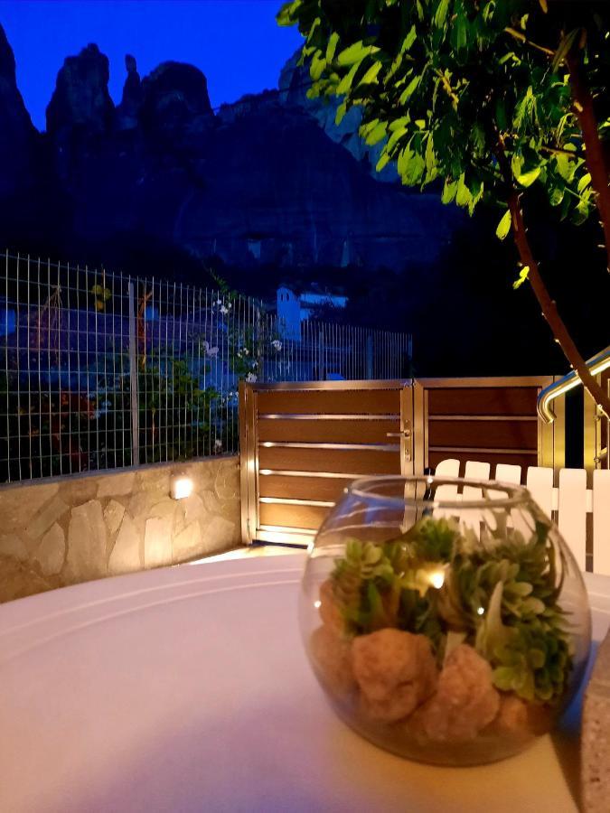 شقة The House Under The Rocks Of Meteora 2 كالامباكا المظهر الخارجي الصورة