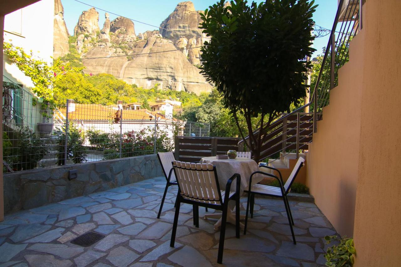 شقة The House Under The Rocks Of Meteora 2 كالامباكا المظهر الخارجي الصورة