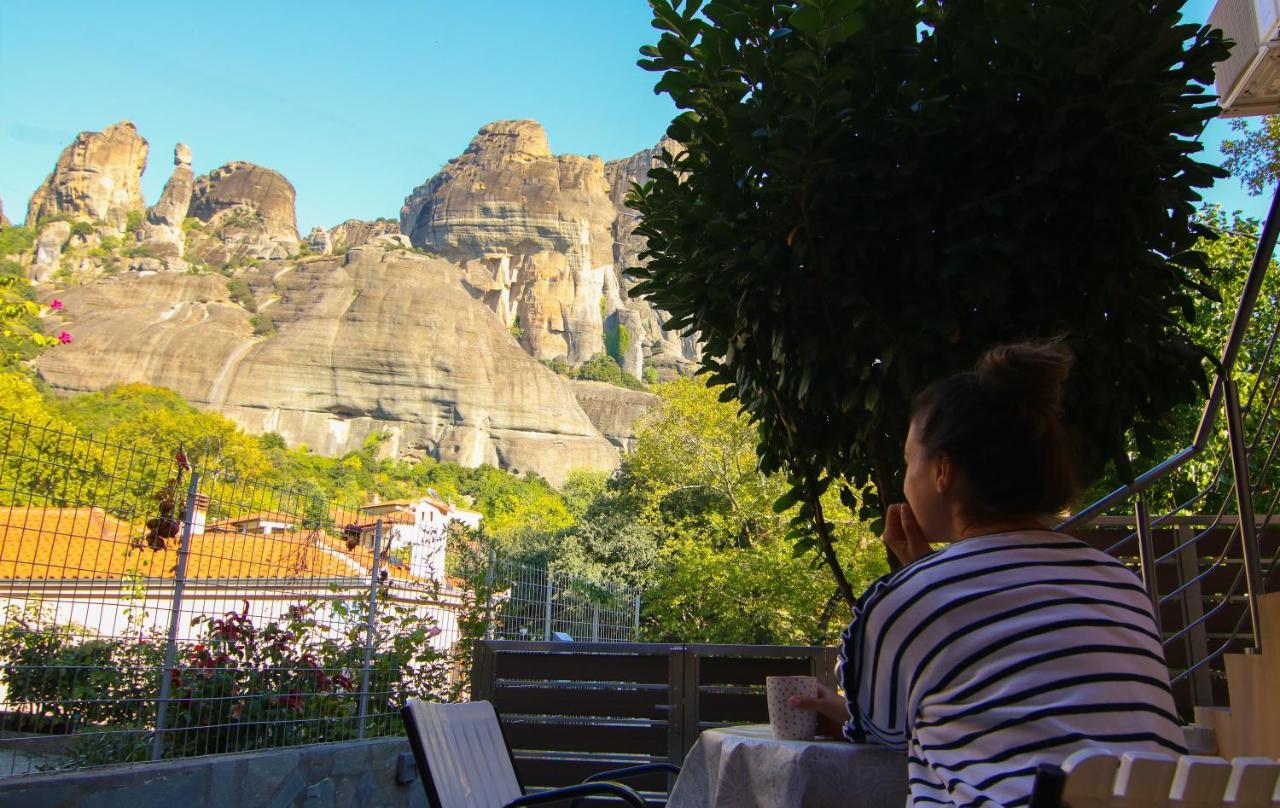 شقة The House Under The Rocks Of Meteora 2 كالامباكا المظهر الخارجي الصورة